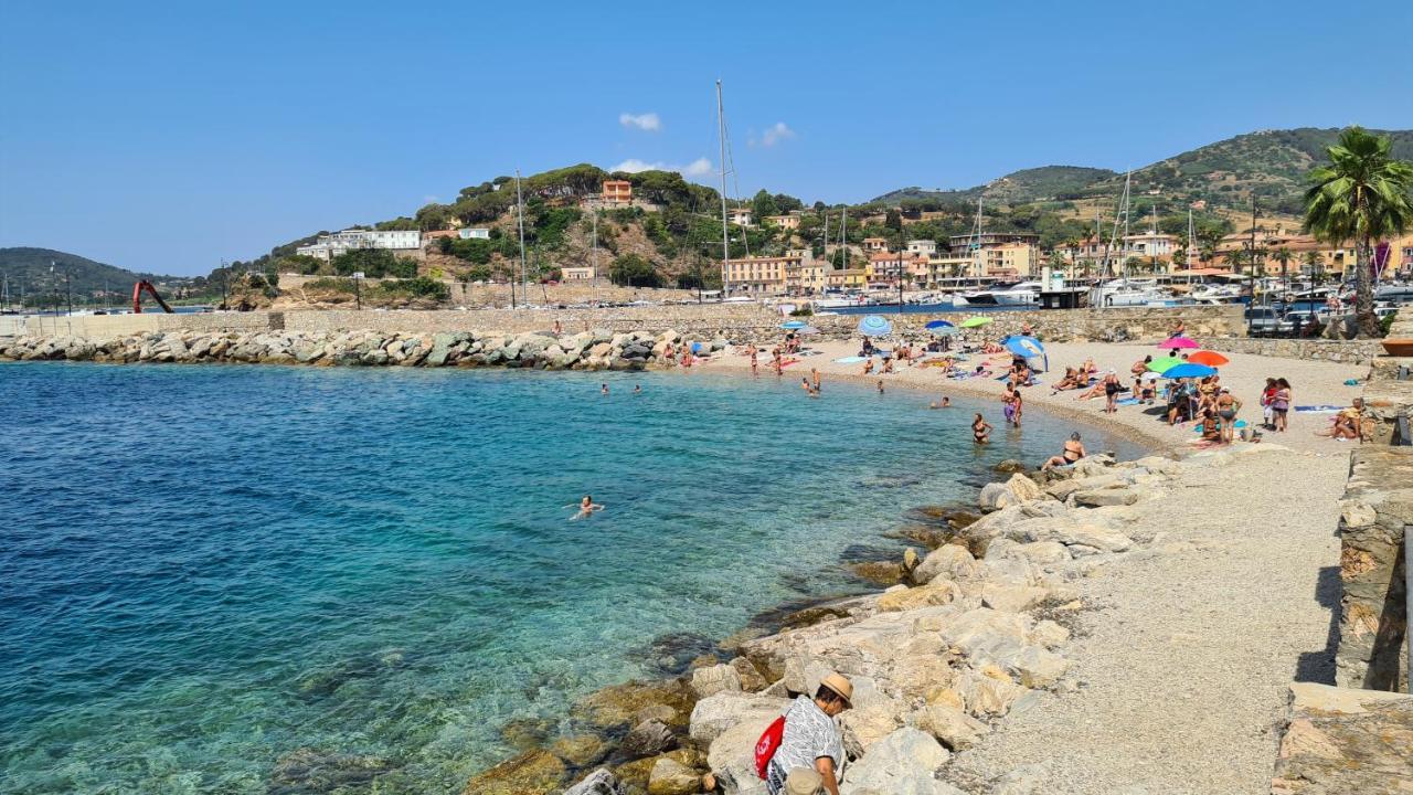 La Pianotta Sulla Spiaggia Porto Azzurro Esterno foto