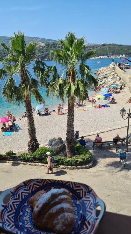 La Pianotta Sulla Spiaggia Porto Azzurro Esterno foto